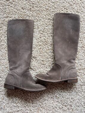 UGG Daley Tall Boot Gray Sz 8
